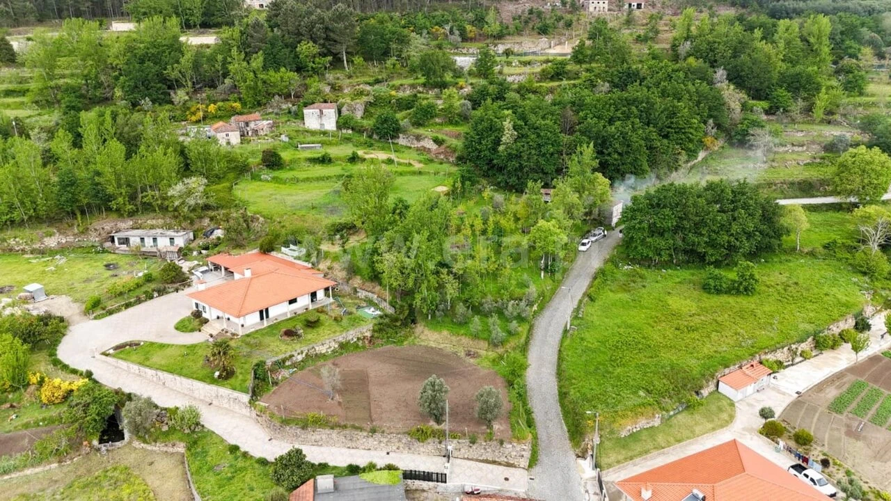 Quinta T0 para Venda em Sande e São Lourenço Foto 5