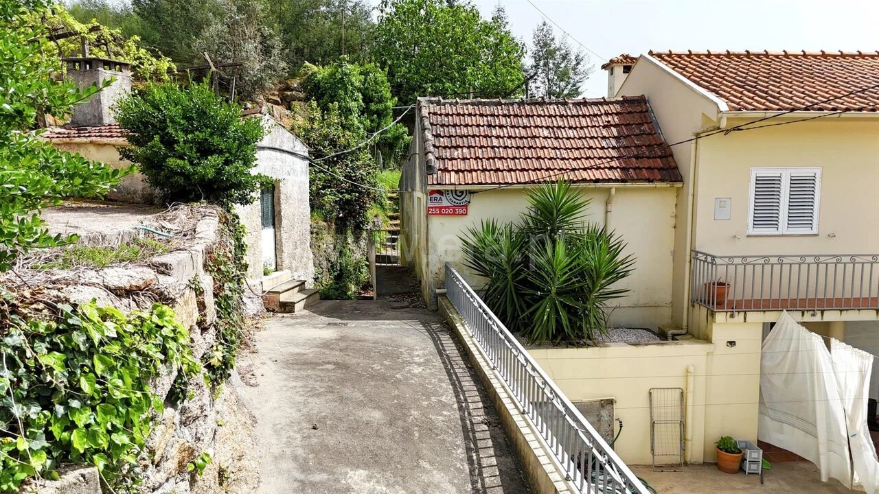 Moradia T0 para Venda em Banho e Carvalhosa Foto 1