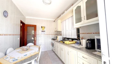 Moradia T2 para Venda em Paredes de Viadores e Manhuncelos