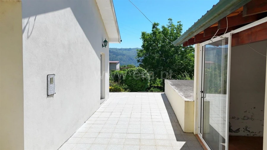 Moradia T2 para Venda em Paredes de Viadores e Manhuncelos Foto 6