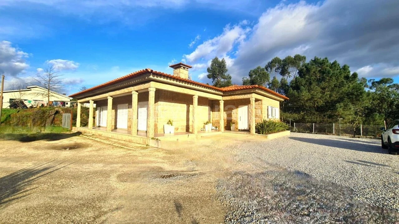 Moradia T3 para Venda em Vila Boa de Quires e Maureles Foto 4