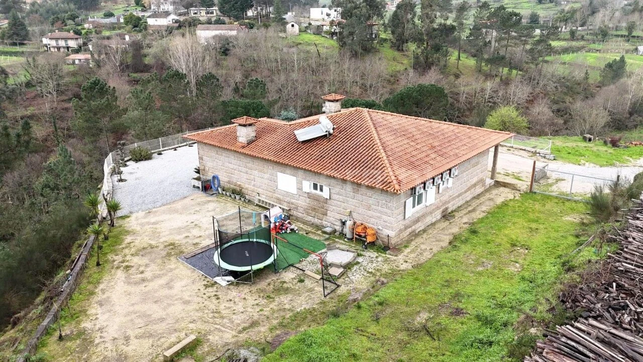 Moradia T3 para Venda em Vila Boa de Quires e Maureles Foto 2