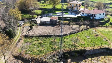 Terreno para Venda em Campelo e Ovil