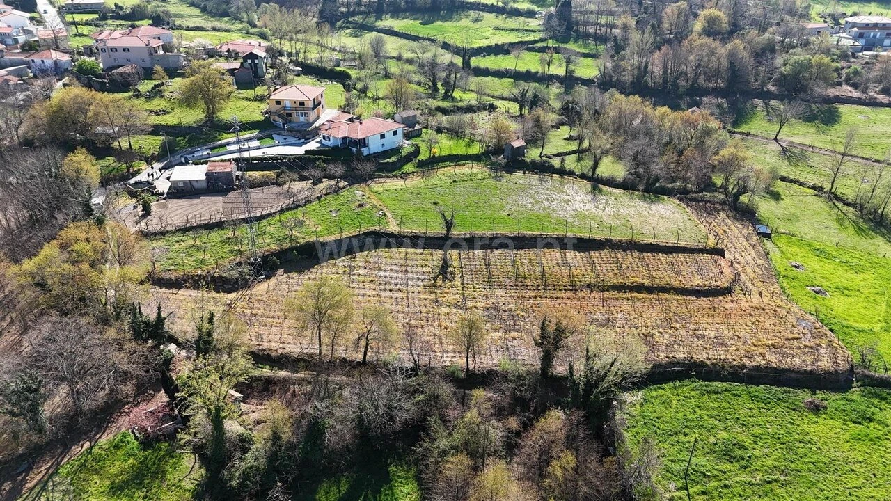 Terreno para Venda em Campelo e Ovil Foto 17