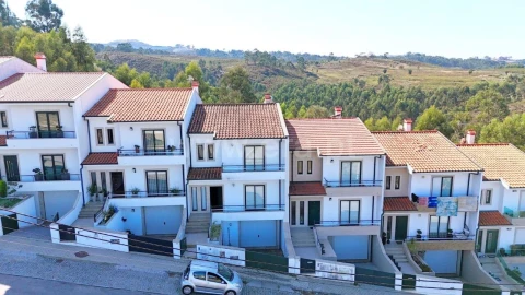 Moradia T3 para Venda em Lustosa e Barrosas (Santo Estêvão)