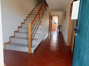 Moradia T3 para Venda em Lustosa e Barrosas (Santo Estêvão)