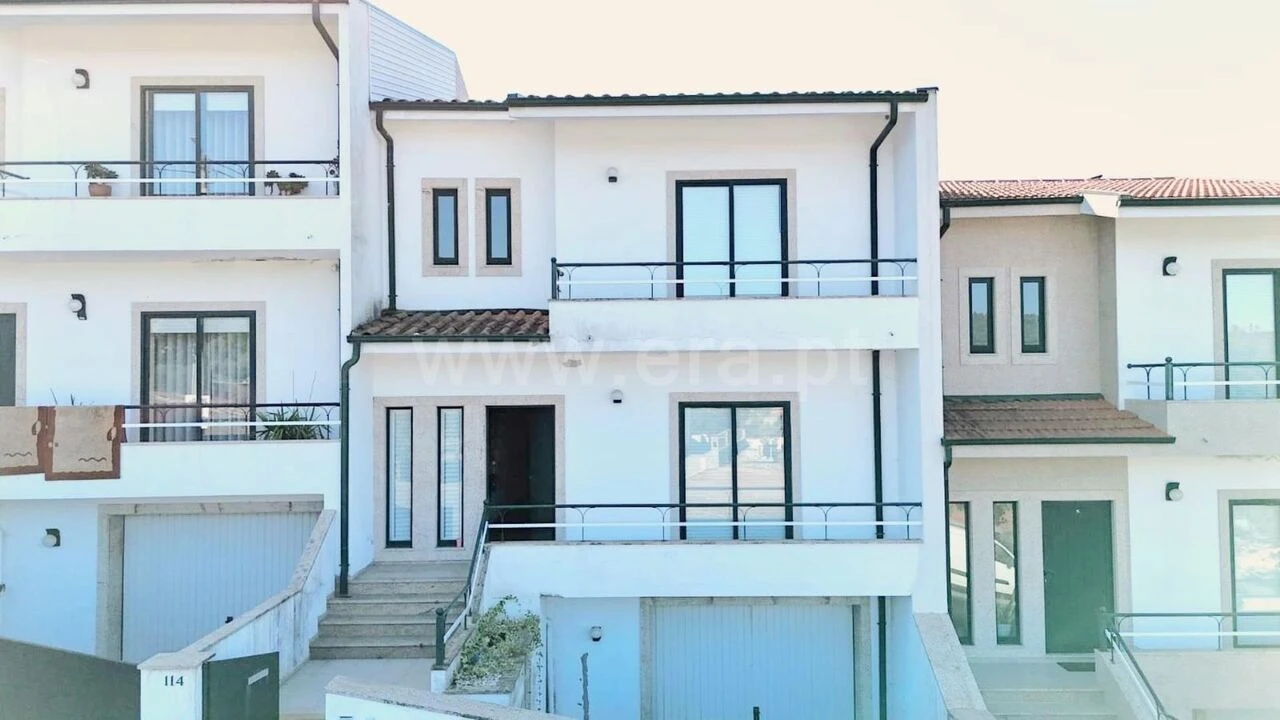 Moradia T3 para Venda em Lustosa e Barrosas (Santo Estêvão) Foto 1