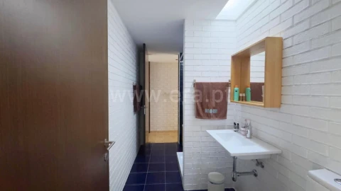 Moradia T4 para Venda em Paredes de Viadores e Manhuncelos