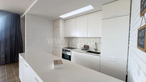 Moradia T4 para Venda em Paredes de Viadores e Manhuncelos