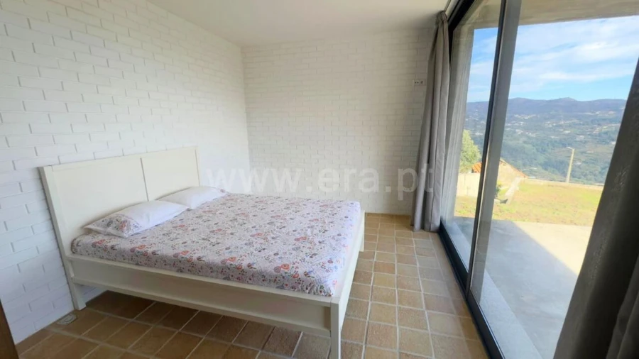 Moradia T4 para Venda em Paredes de Viadores e Manhuncelos Foto 6