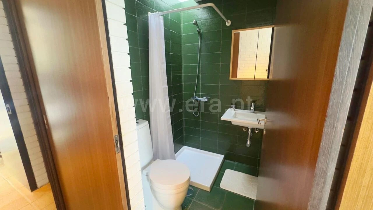 Moradia T4 para Venda em Paredes de Viadores e Manhuncelos Foto 13