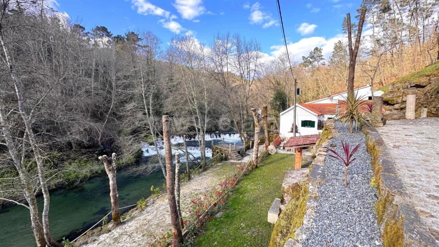 Moradia T3 para Venda em Várzea, Aliviada e Folhada Foto 13