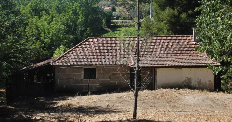 Moradia T2 para Venda em Vila Boa de Quires e Maureles Foto 3