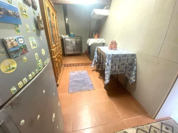 Moradia T1 para Venda em Freigil e Miomães