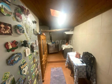 Moradia T1 para Venda em Freigil e Miomães