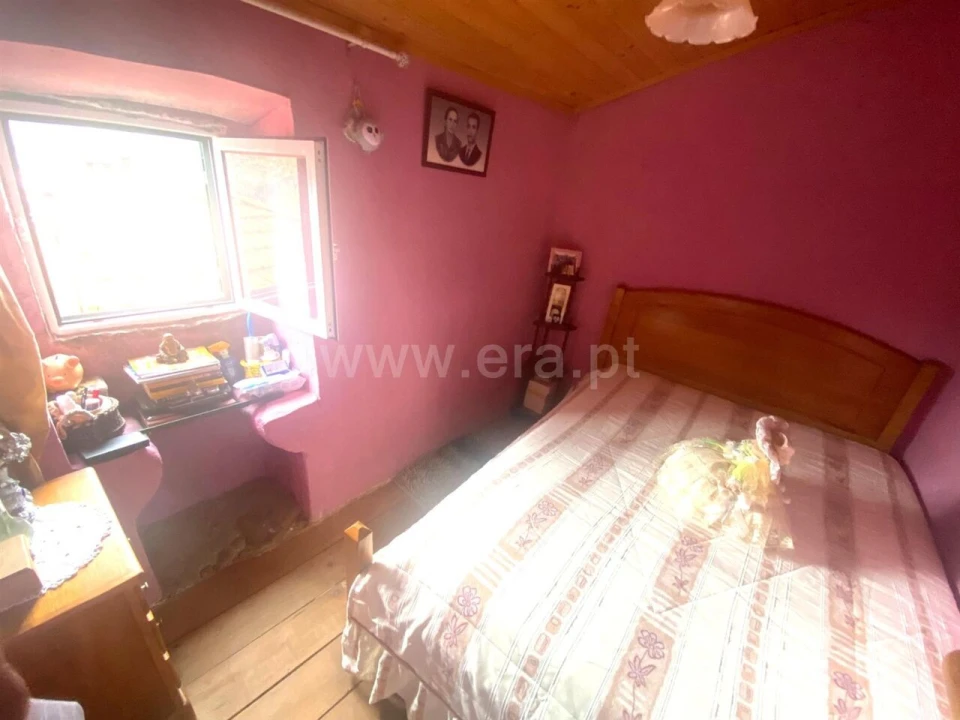 Moradia T1 para Venda em Freigil e Miomães Foto 7