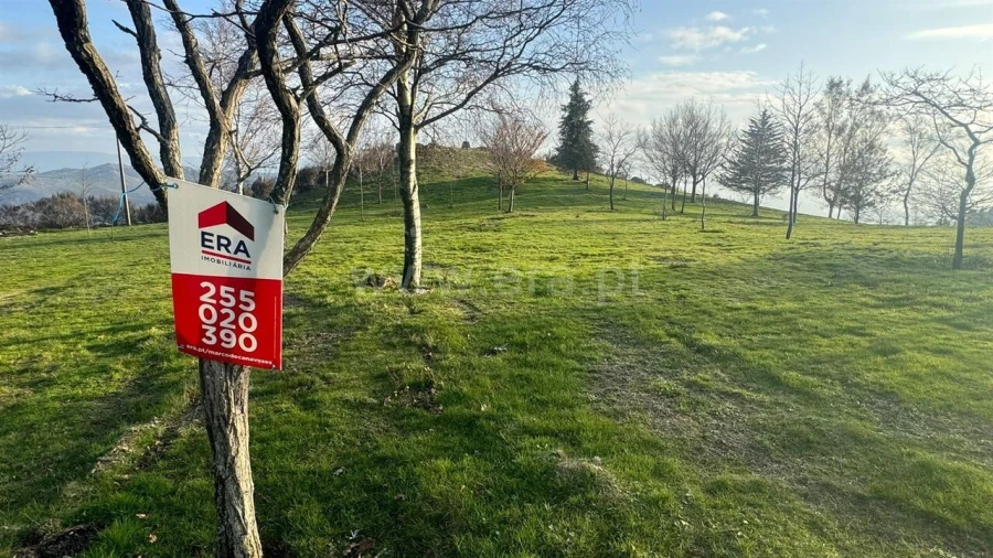 Terreno para Venda em Campelo e Ovil Foto 2