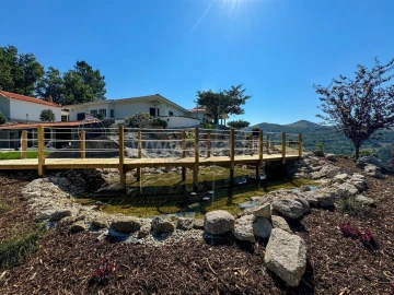 Quinta T4 para Venda em Campelo e Ovil