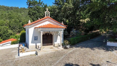 Quinta T4 para Venda em Campelo e Ovil