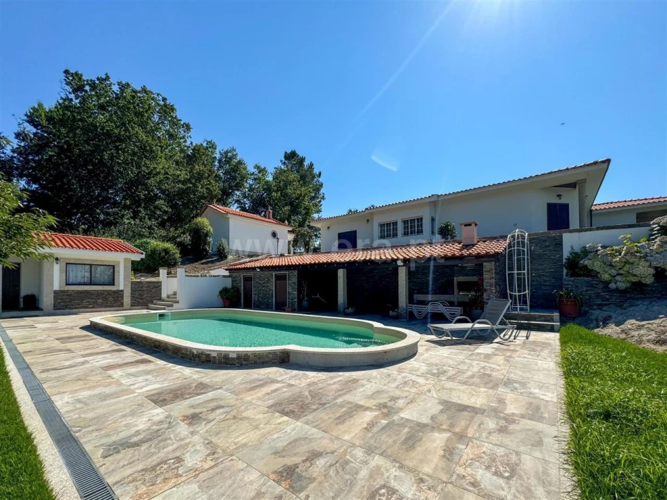 Quinta T4 para Venda em Campelo e Ovil Foto 9