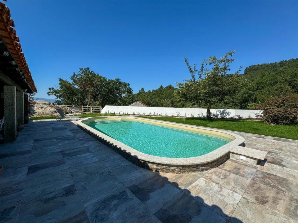 Quinta T4 para Venda em Campelo e Ovil Foto 7