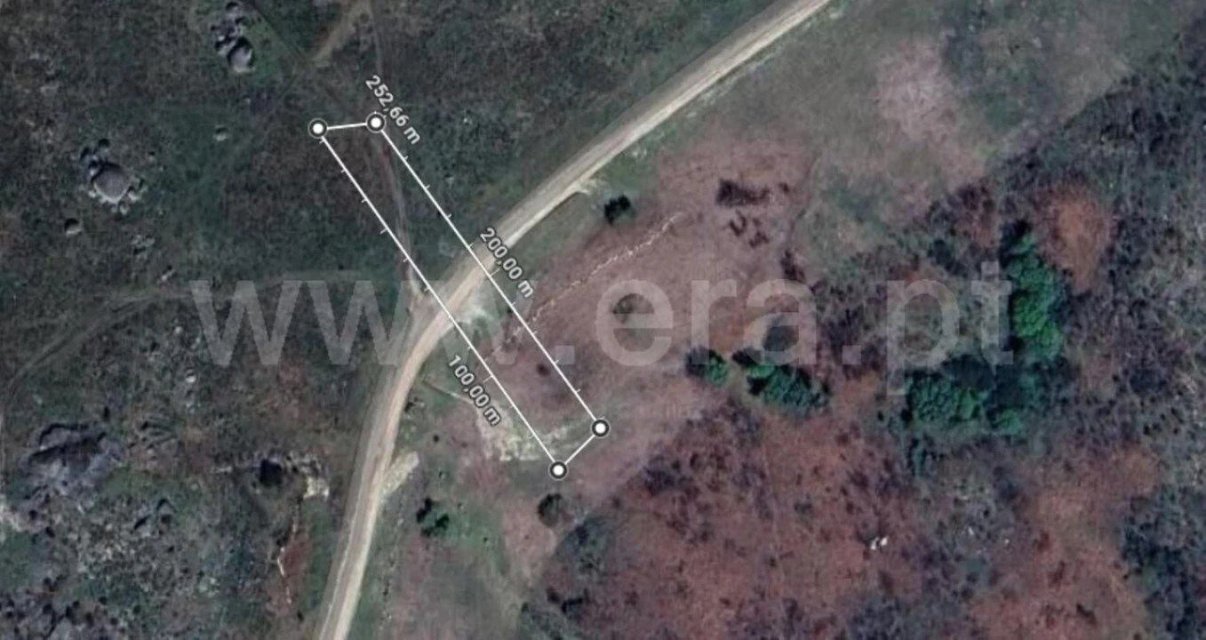 Terreno para Venda em Campelo e Ovil Foto 2