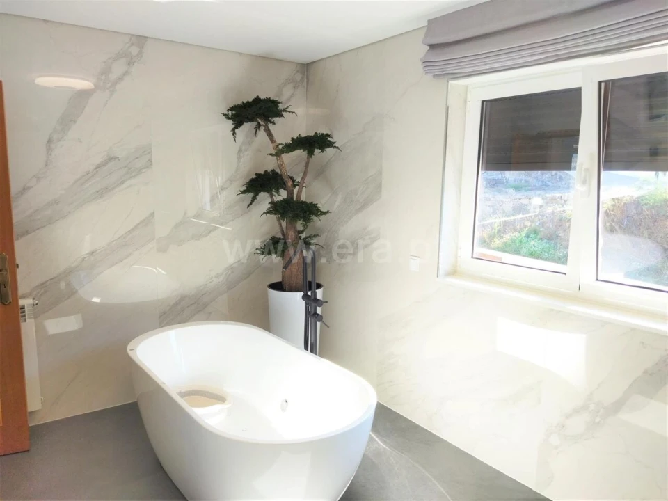 Moradia T5 para Venda em Sobrado e Bairros Foto 18