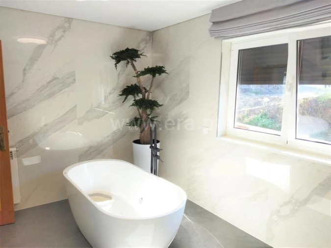 Moradia T5 para Venda em Sobrado e Bairros Foto 18