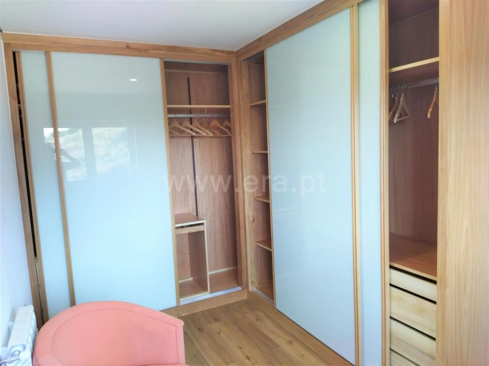 Moradia T5 para Venda em Sobrado e Bairros Foto 7