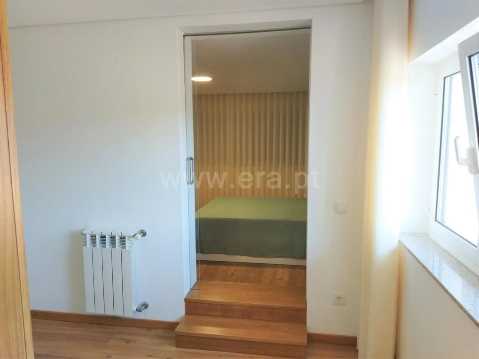 Moradia T5 para Venda em Sobrado e Bairros Foto 15