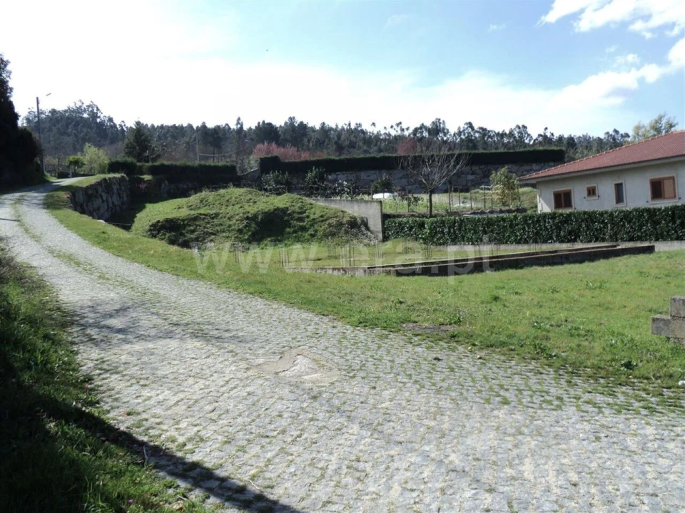 Terreno para Venda em Várzea, Aliviada e Folhada Foto 1
