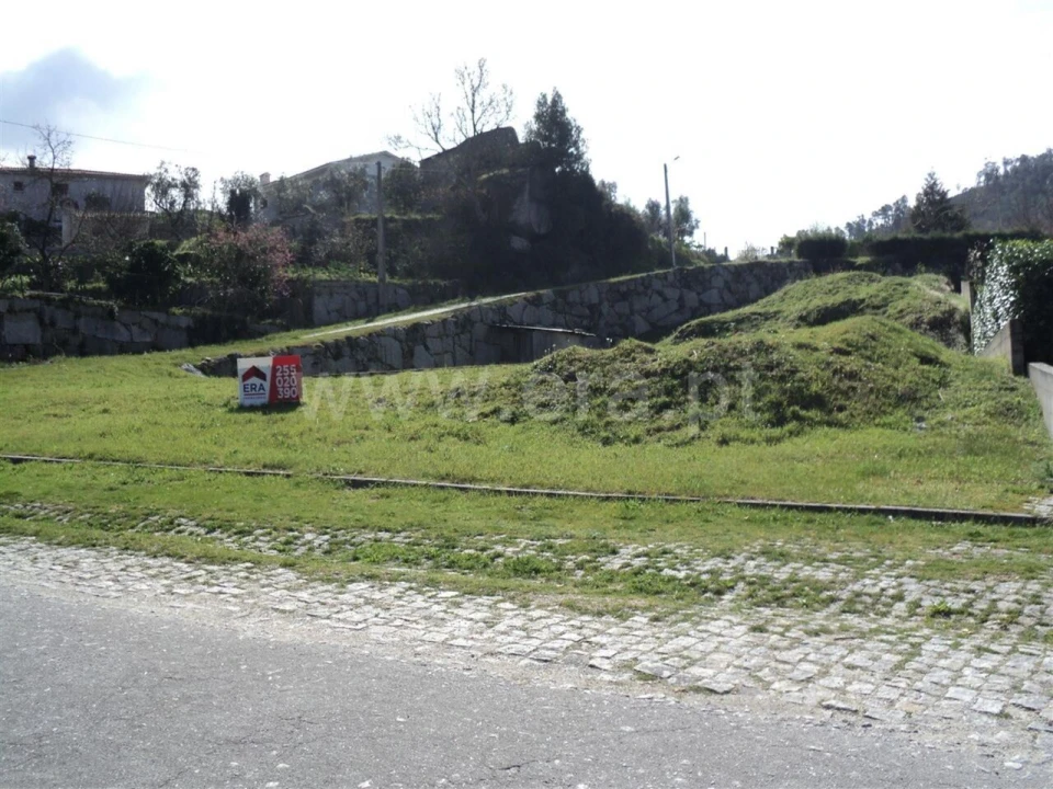 Terreno para Venda em Várzea, Aliviada e Folhada Foto 3