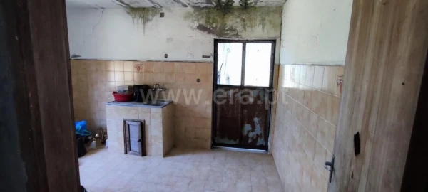 Moradia T1 para Venda em Várzea, Aliviada e Folhada