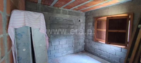 Moradia T1 para Venda em Várzea, Aliviada e Folhada