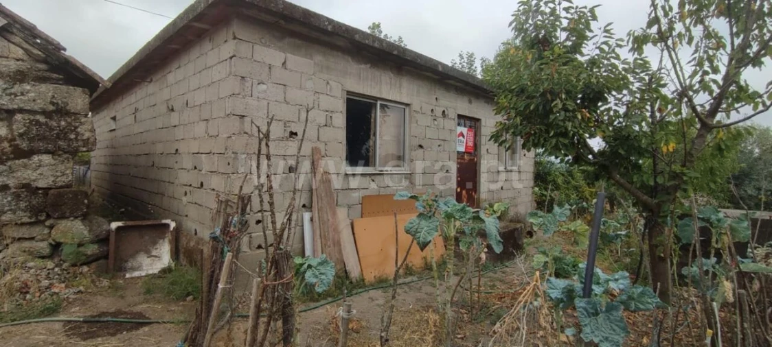 Moradia T1 para Venda em Várzea, Aliviada e Folhada Foto 13