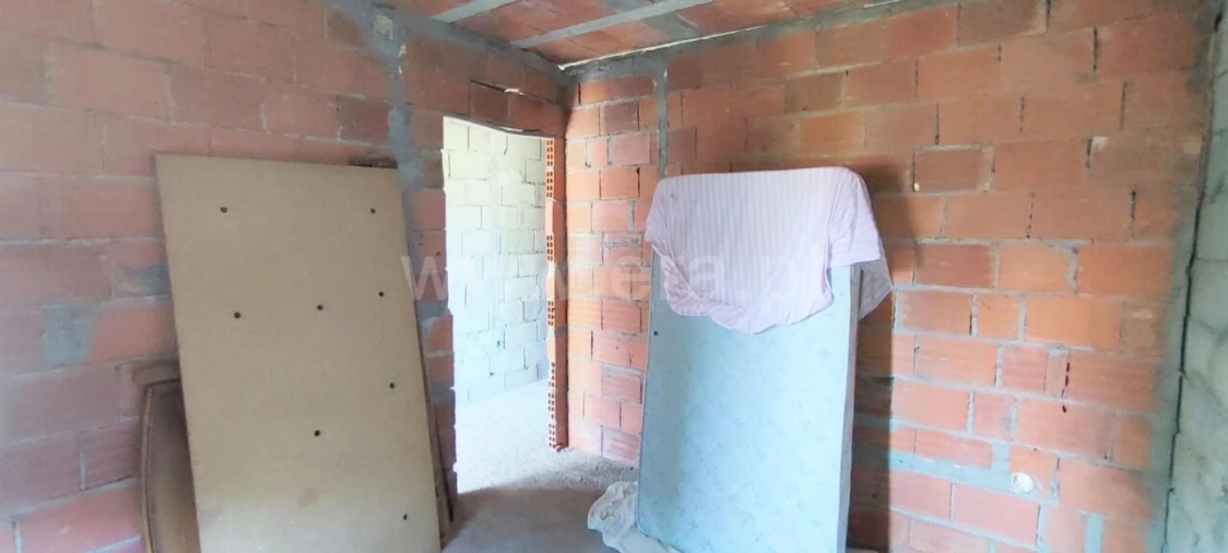 Moradia T1 para Venda em Várzea, Aliviada e Folhada Foto 8