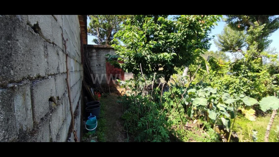 Moradia T1 para Venda em Várzea, Aliviada e Folhada