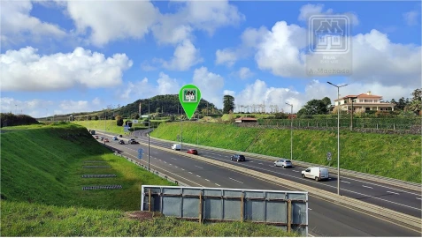 Terreno para Venda em Ponta Delgada (São Sebastião)