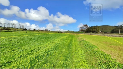 Terreno para Venda em Ponta Delgada (São Sebastião)