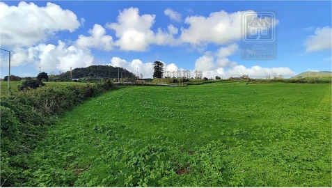 Terreno para Venda em Ponta Delgada (São Sebastião)