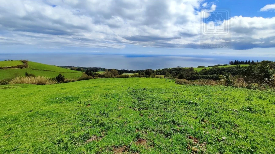 Terreno para Venda em Vila Franca do Campo (São Miguel)