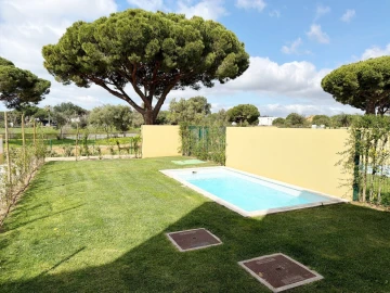 Moradia T2 para Venda em Quarteira