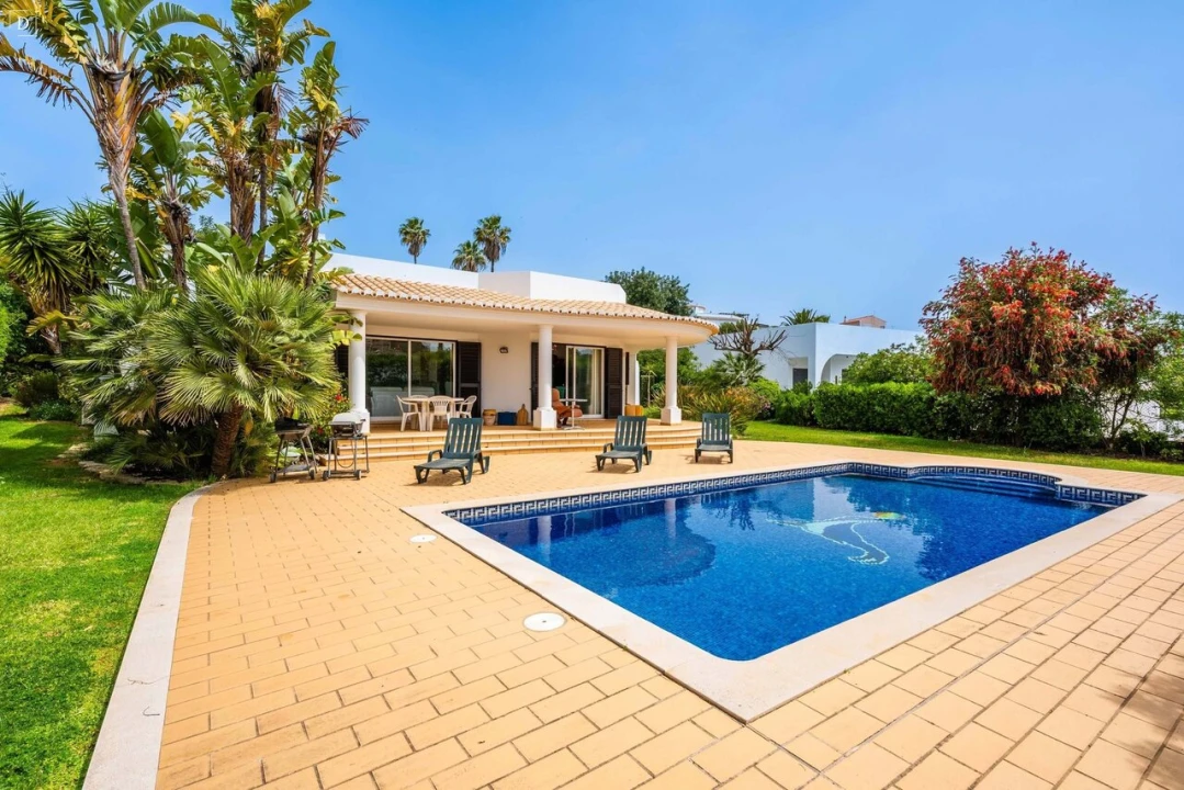 Moradia T4 para Venda em Albufeira e Olhos de Água Foto 4