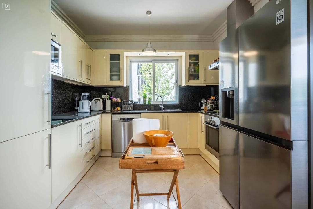 Moradia T4 para Venda em Albufeira e Olhos de Água Foto 8