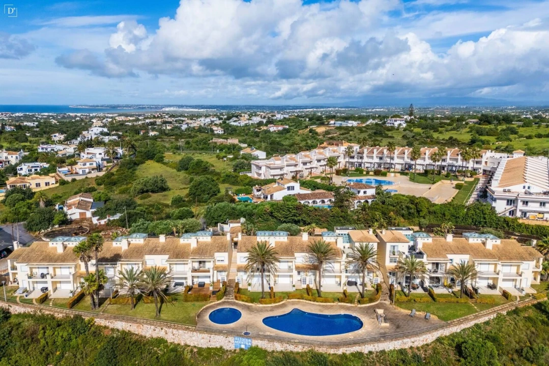 Moradia T3 para Venda em Albufeira e Olhos de Água Foto 5