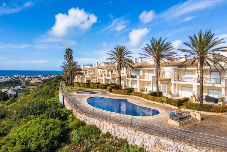 Moradia T3 para Venda em Albufeira e Olhos de Água