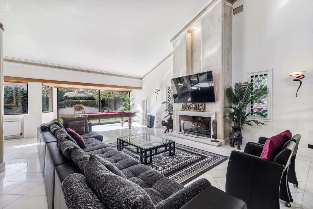 Moradia T8 para Venda em Albufeira e Olhos de Água Foto 6