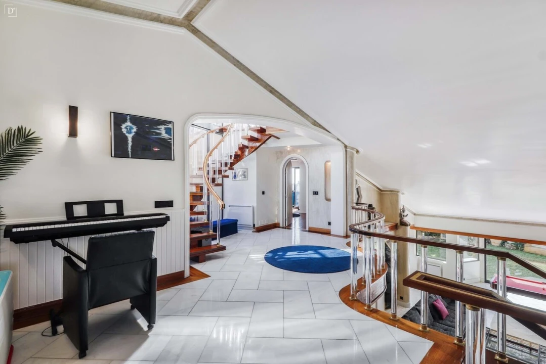 Moradia T8 para Venda em Albufeira e Olhos de Água Foto 14