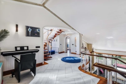 Moradia T8 para Venda em Albufeira e Olhos de Água