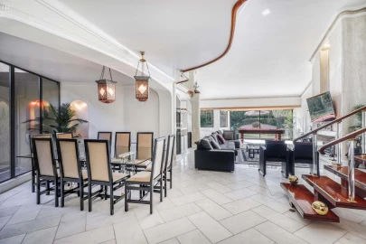 Moradia T8 para Venda em Albufeira e Olhos de Água